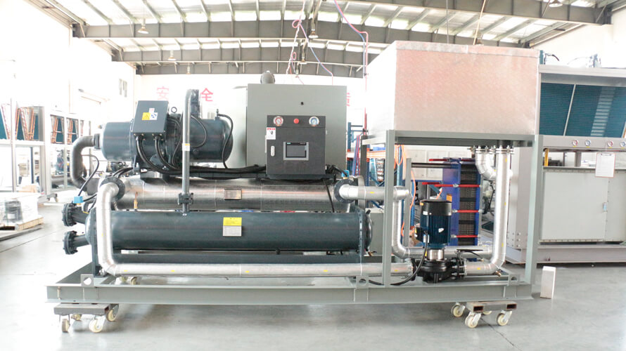 工业水冷螺杆冷水机的配置与使用行业说明